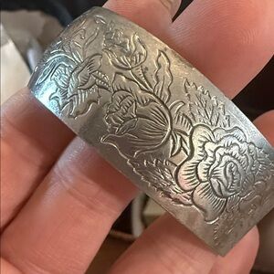 VINTAGE KIRK STIEFF PEWTER FLORAL ETCHED CUFF BRACELET